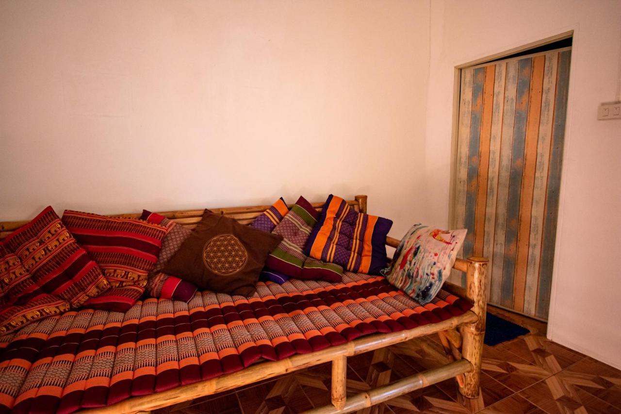 Colorful Hut Hotel Ko Pha Ngan Buitenkant foto