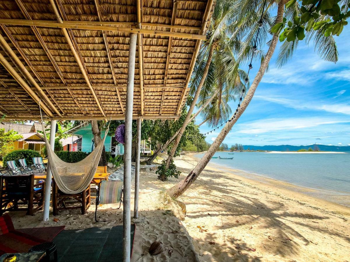 Colorful Hut Hotel Ko Pha Ngan Buitenkant foto